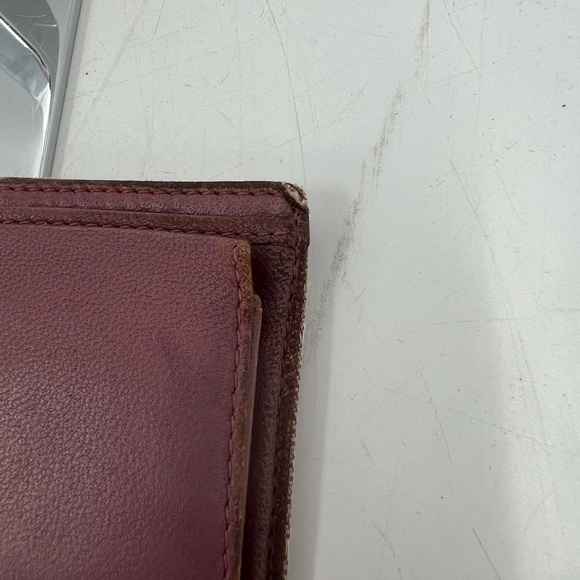 Chanel Wallet - Picture 9 of 11